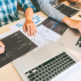 Cuándo conviene desarrollar software personalizado