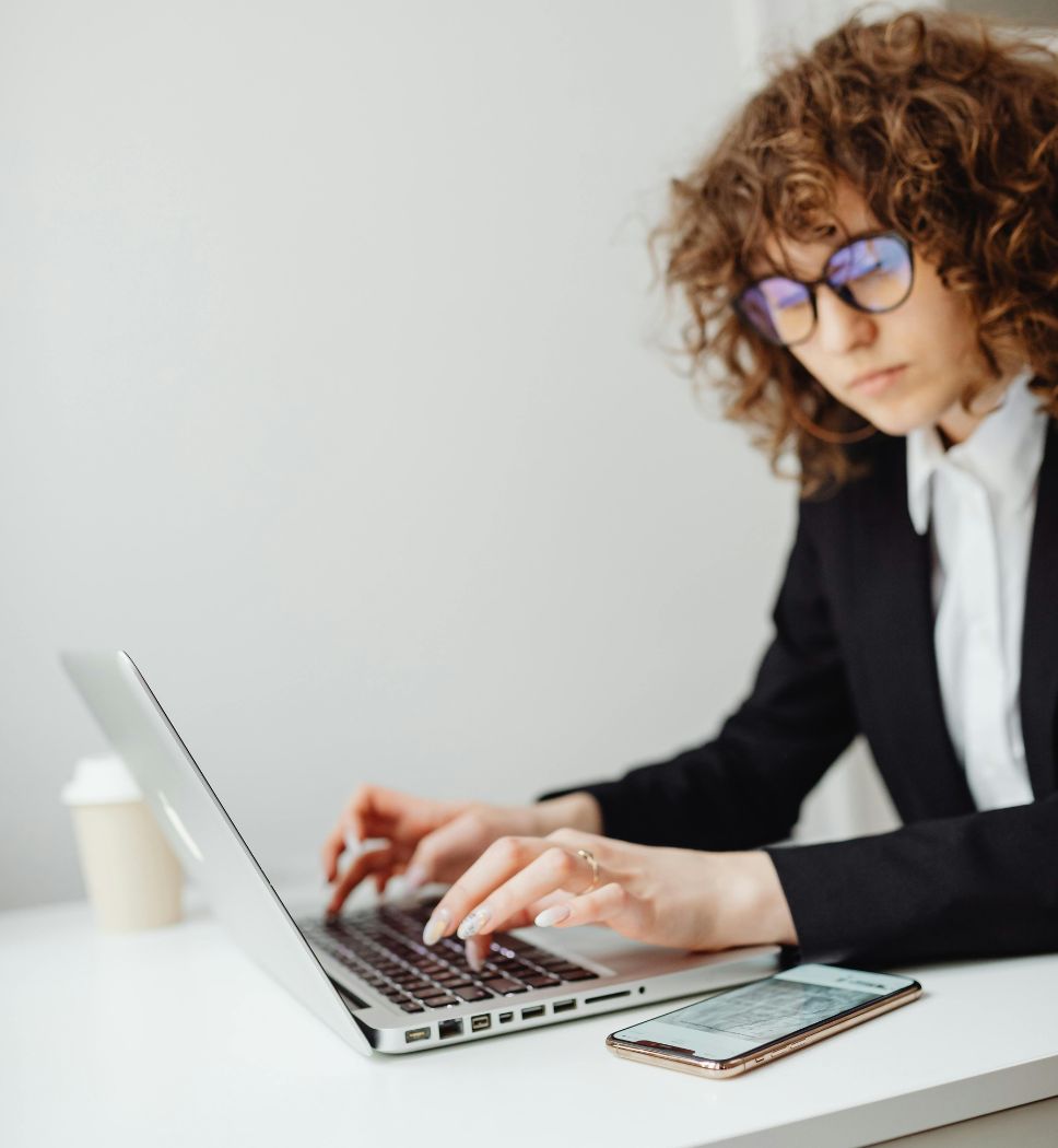 Contacta con ZABU Operations - Formulario de presupuesto